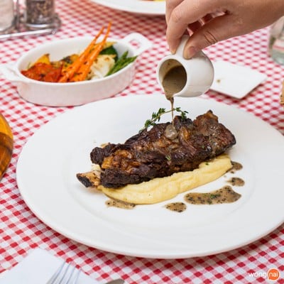 Love Me Tender à la plancha สุขุมวิท 39