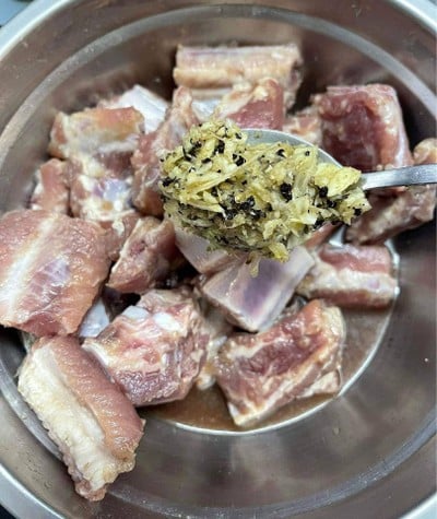 วิธีทำ ซี่โครงหมูทอดกระเทียมพริกไทย สูตรหม้อทอดไร้น้ำมัน วิธีทำ ซี่โครงหมูทอดกระเทียมพริกไทย สูตรหม้อทอดไร้น้ำมัน