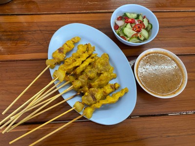 หมูสะเต๊ะนายพล 10 ไม้