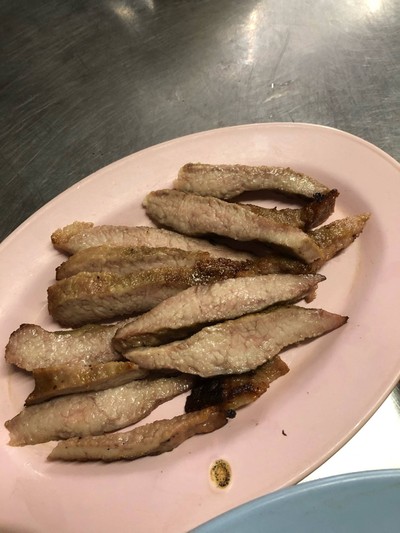 นมหมูย่าง