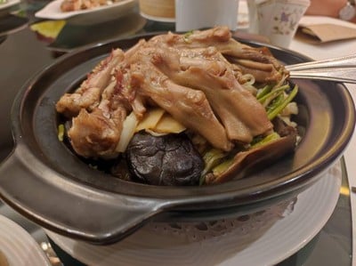 ขาห่านอบหมี่