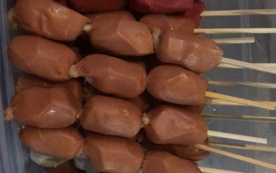 อาหาร หรือ เครื่องดื่ม