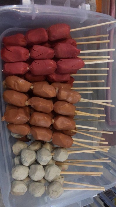 อาหาร หรือ เครื่องดื่ม