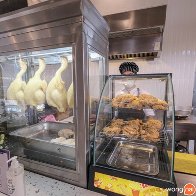 ภัตตาคารอาหารจีนกวนอา Lotus’s Eats นอร์ธ ราชพฤกษ์
