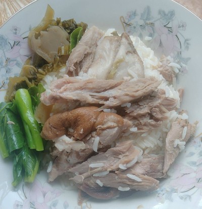 ข้าวขาหมู ใส่กล่อง