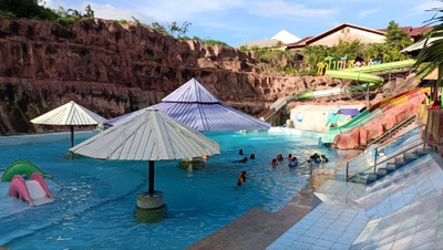 สระว่ายน้ำ/ชายหาด