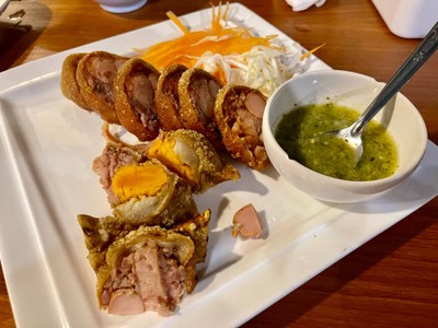 ขาหมูยัดไส้