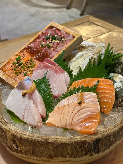 Salmon Hamachi Lover