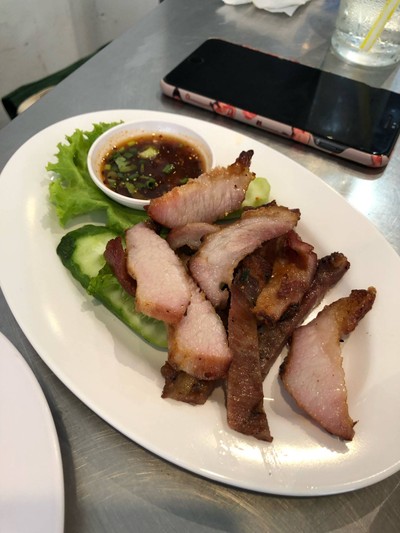 คอหมูย่าง