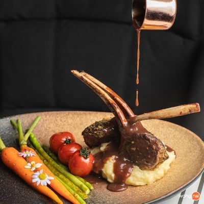 Le Khwam Luck Cafe Bar and Restaurant เอกมัย 22