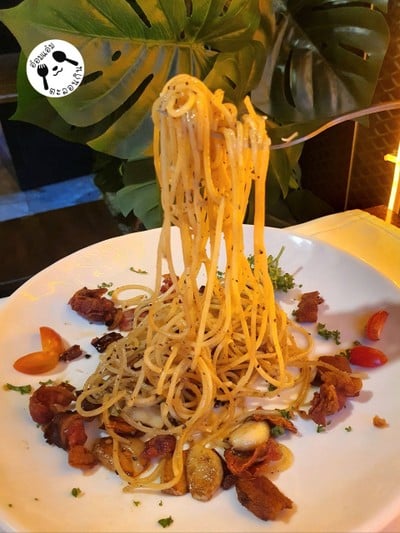 Spaghetti with Dried Chilli Bacon