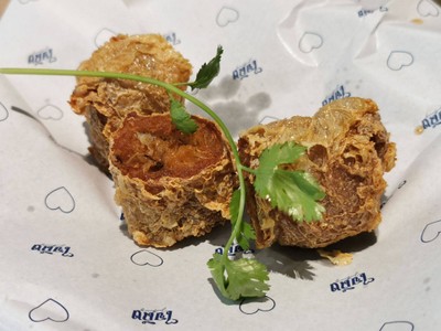 อาหาร หรือ เครื่องดื่ม