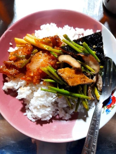 อาหาร หรือ เครื่องดื่ม