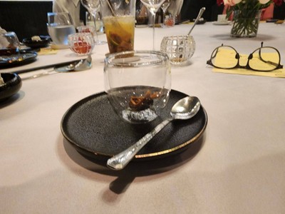 อาหาร หรือ เครื่องดื่ม