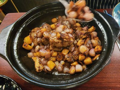 Claypot As Wagyu Beef Black Bean Scallop Sauce
(Cantonese)