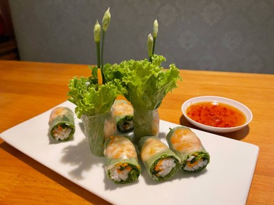 ปอเปี๊ยะสดไส้กุ้ง