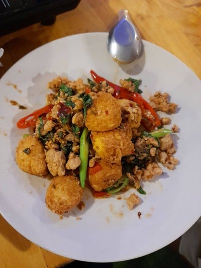 ผัดกะเพราเต้าหู้หมูสับ