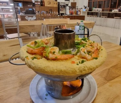 อาหาร หรือ เครื่องดื่ม