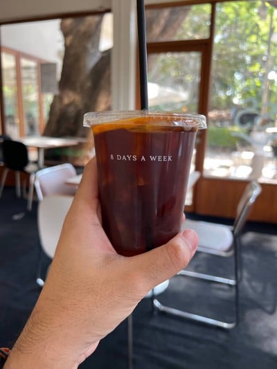 เมนูของร้าน 8 days a week