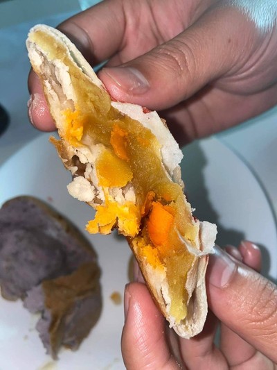 ขนมเปี๊ยะถั่วหวานไข่เค็ม