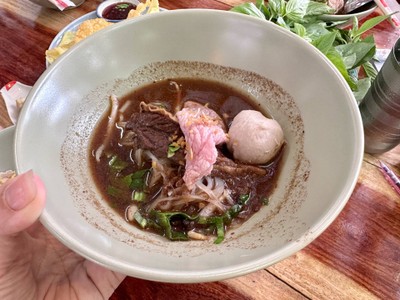 น้ำตกเนื้อ