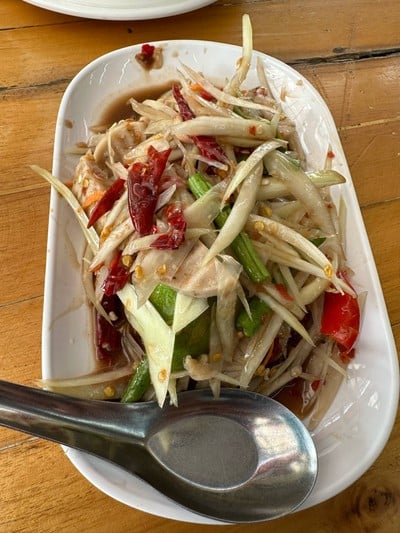 ส้มตำปลาร้าหมูยอ