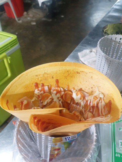 อาหาร หรือ เครื่องดื่ม