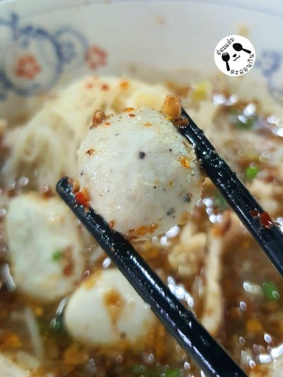 เส้นหมี่ต้มยำหมูมะนาว