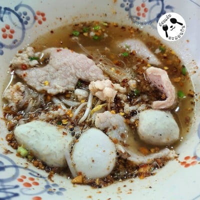 เส้นหมี่ต้มยำหมูมะนาว