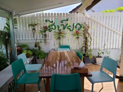 ร้านอาหารสีเขียว