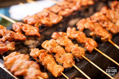 หมูปิ้งลุงอ้วน สีลม หมูปิ้งโบราณ สาทร