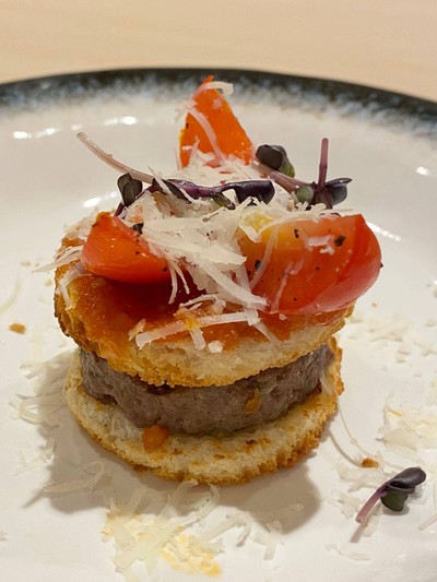 อาหาร หรือ เครื่องดื่ม