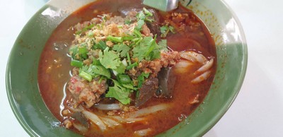 ก๋วยเตี๋ยวน้ำเงี้ยว