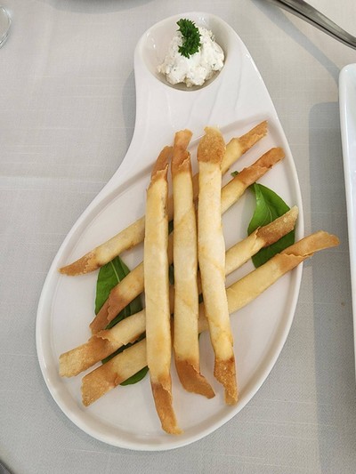 Crab Meat finger rolls