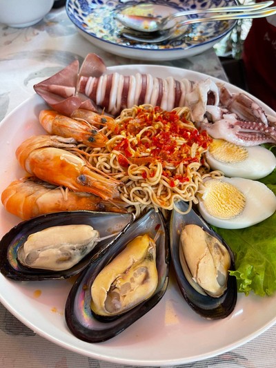 ยำมาม่าทะเล