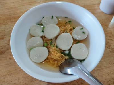 บะหมี่น้ำต้มจืด (ใส่กล่อง)
