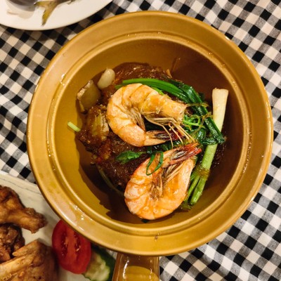 กุ้งอบวุ้นเส้น