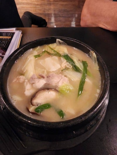 หม้อไฟสไตล์ฮากะตะ
