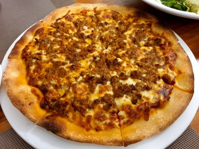 พิซซ่าซอสหมู