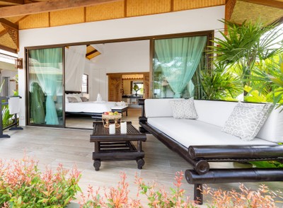 ลันตาพาเลสรีสอร์ทแอนด์บีชคลับ