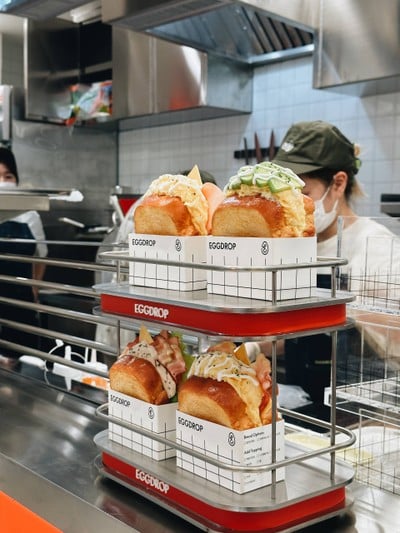 Egg drop Centerpoint Siam Square