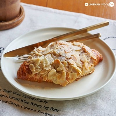 Babe by COFFEE I NEED U Babe