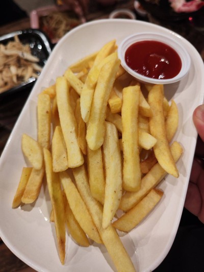 อาหาร หรือ เครื่องดื่ม