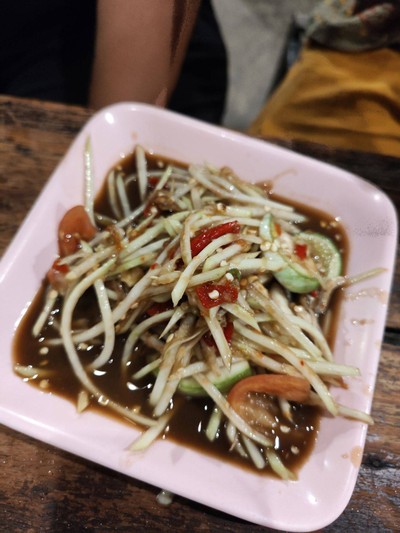 อาหาร หรือ เครื่องดื่ม