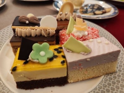 อาหาร หรือ เครื่องดื่ม