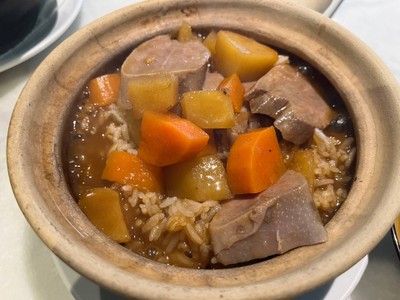 ข้าวหน้าสตูลิ้นหมู