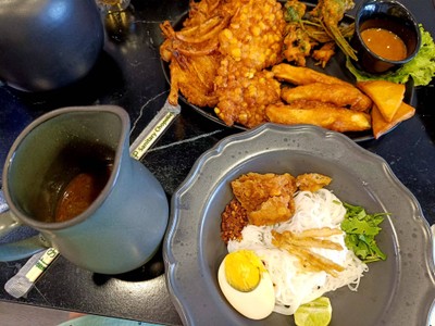 ขนมจีนพม่า (Mohinga)