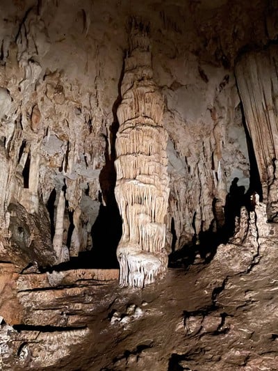 สถานศึกษาธรรมชาติและสัตว์ป่าถ้ำน้ำลอด