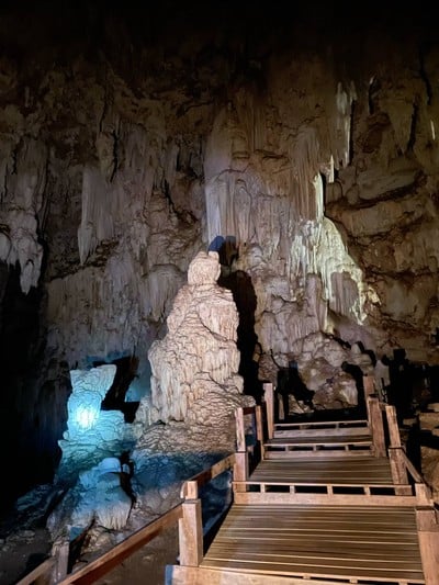 สถานศึกษาธรรมชาติและสัตว์ป่าถ้ำน้ำลอด