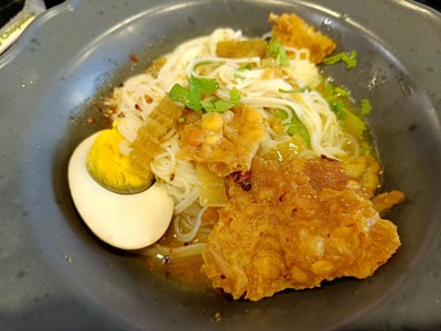 ขนมจีนพม่า (Mohinga)